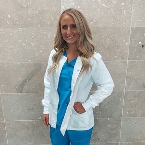 Meet your Posher, Casey